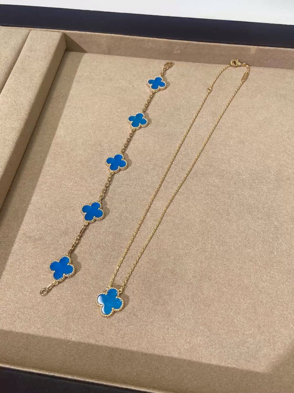 PULSERA TIPO VAN CLEEF D CELESTE